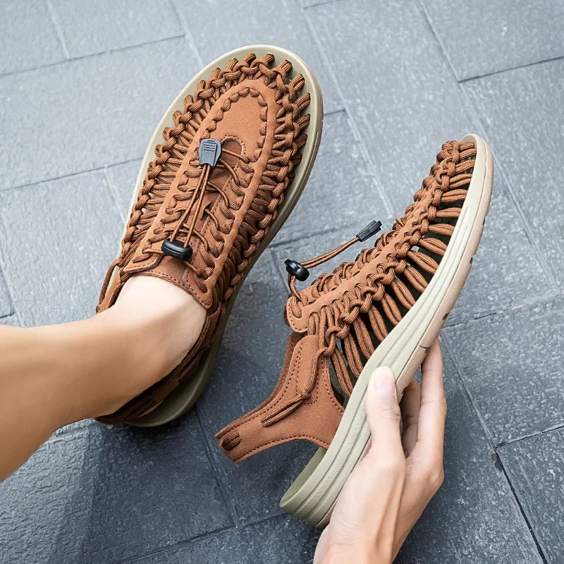 Mens Fashion Trends 2026 - 2026 メンズチャームサンダル夏の新しいカジュアルシューズファッショントレンドビーチシューズ女性のフラットサンダルが提供中夏の男性スリッパ