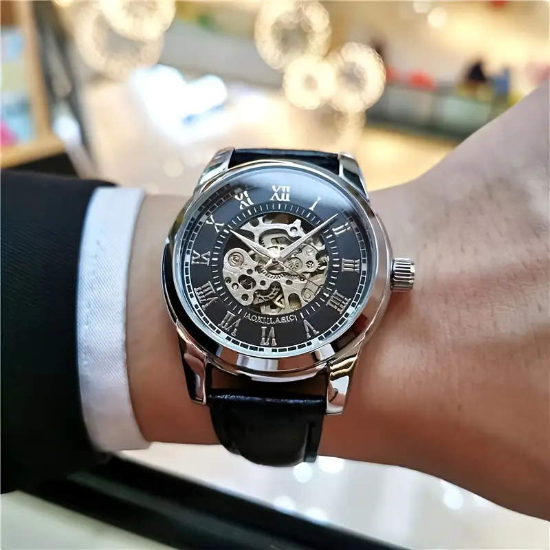 Mens Fashion Young - エレガントなメンズ自動機械式時計、スケルトンデザイン、レザーストラップ、ローマ数字文字盤、自動巻きムーブメント、ビジネスやカジュアルな服装に最適、若い男性への理想的なギフト、ビジネスカジュアルメンズウォッチ | 中空デザインのスケルトンウォッチ | 耐久性のある時計、時計アクセサリー、電池不要
