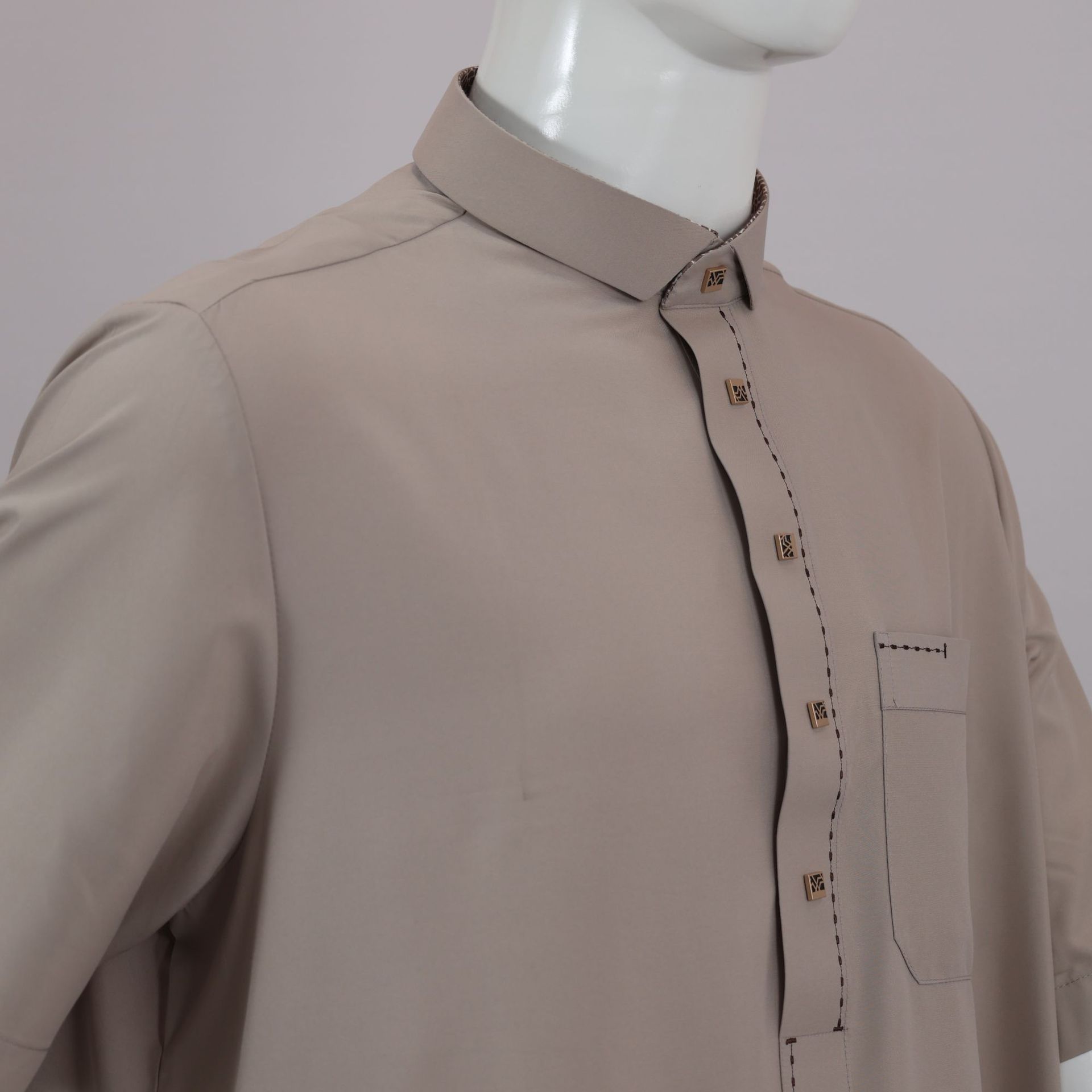 アラブメンズローブカタールスタイル半袖トーブポケット付きスタ - Men'S Fashion Qatar のレビューと価格
