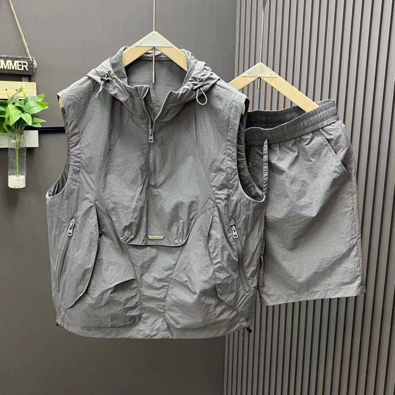 2026 夏の新メンズカジュアルフード付きノースリーブ 2  - Mens Fashion Zip Up のレビューと価格