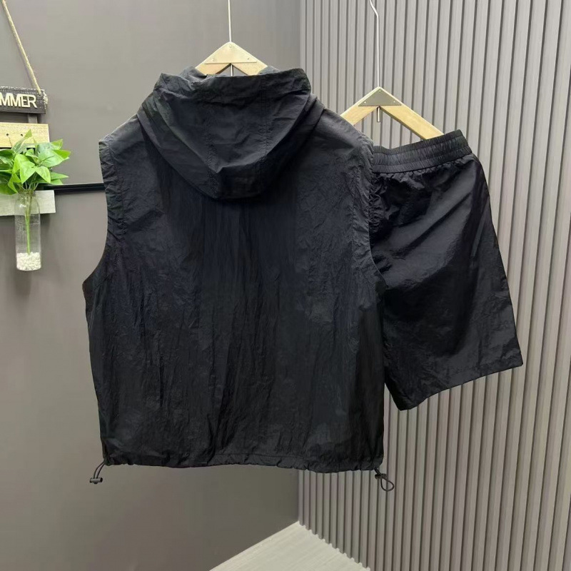 2026 夏の新メンズカジュアルフード付きノースリーブ 2  - Mens Fashion Zip Up のレビューと価格