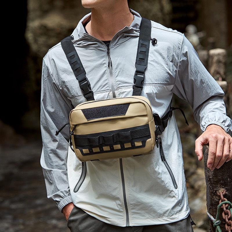 新しい戦術的なチェストパックアウトドアスポーツバックパック防 - Tactical Vest Men のレビューと価格