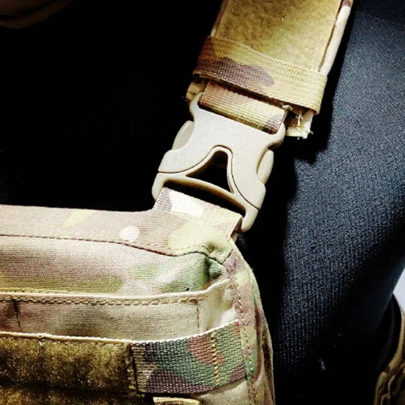 タクティカル ベスト ショルダー バックル UTX リリース - Tactical Vest Men のレビューと価格